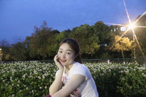 1易洋.jpg