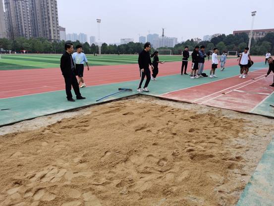 龙文.jpg
