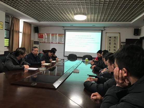 宣讲会现场.jpg 宣讲会现场.jpg